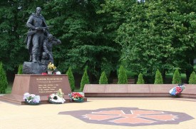 pamyatnik-memorial-voinam-razvedchikam
